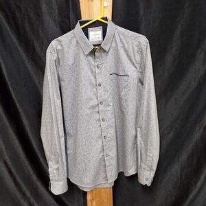 Mens size medium like new  craft and flow collared button up tshirt.